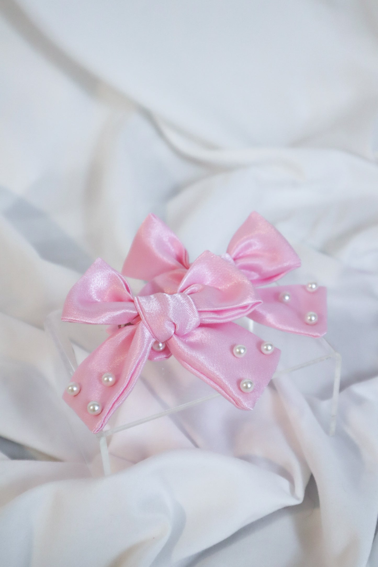 Doguette Light Pink Satin Hair Bow