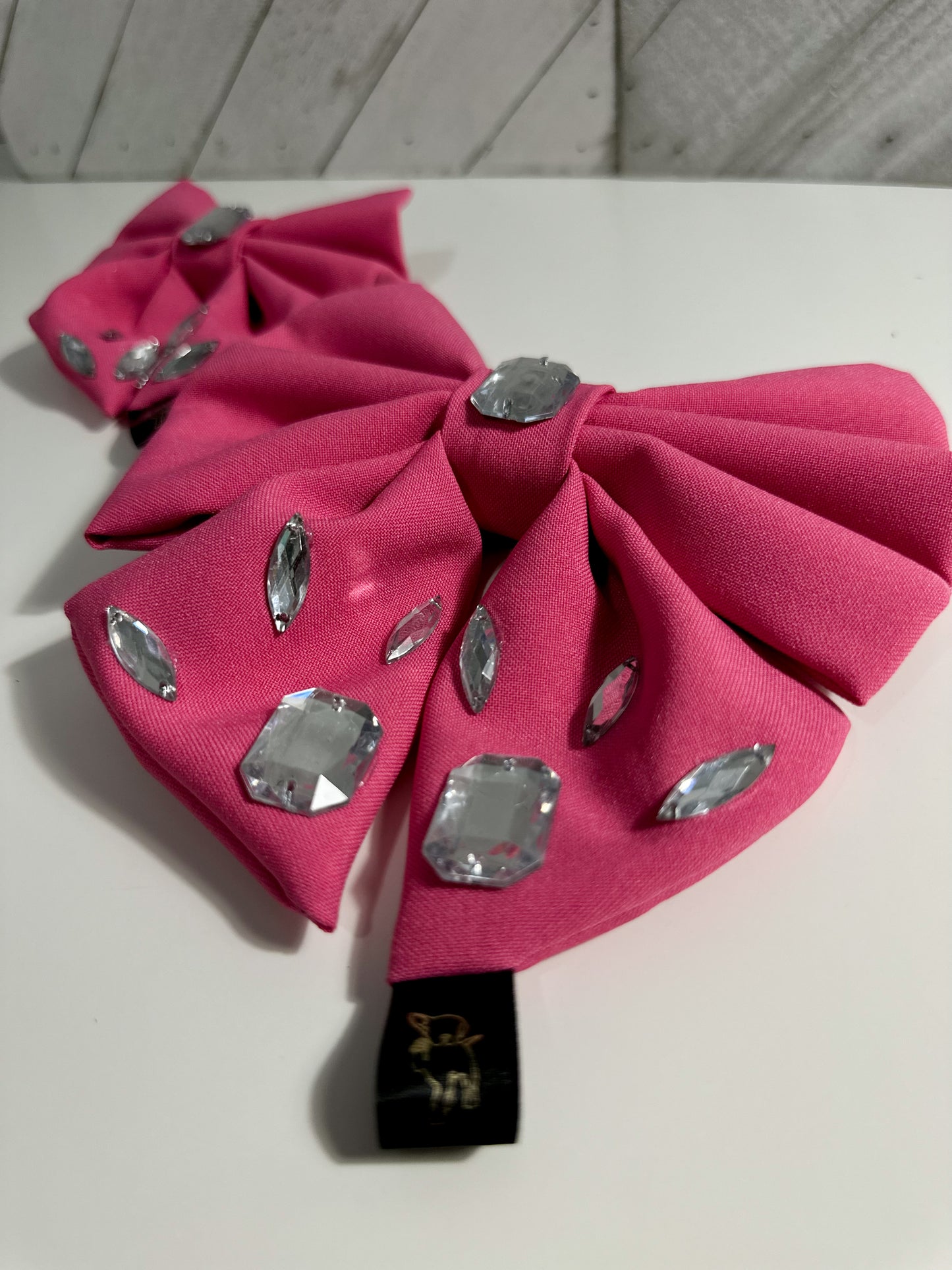 XO Fuchsia Sailor Bow